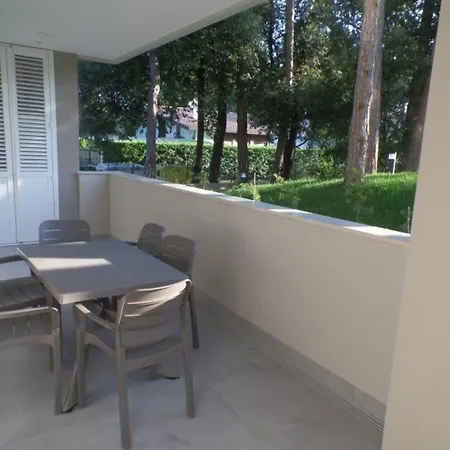 דירה Lovely One-bedroom Flat In A Modern *