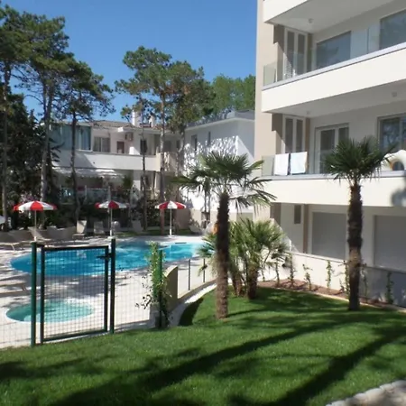 Lovely One-bedroom Flat In A Modern *